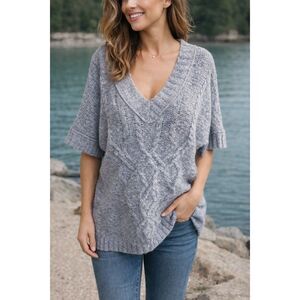 LOFT Ann Taylor Gray Cable Knit Sweater Women’s Medium V Neck Short Sleeve Cozy